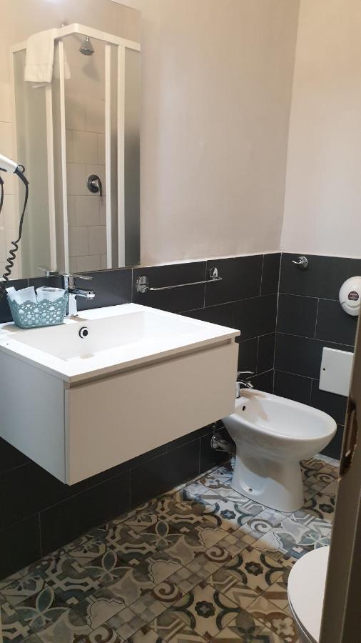 Albergo La Svolta Brescia Exteriör bild