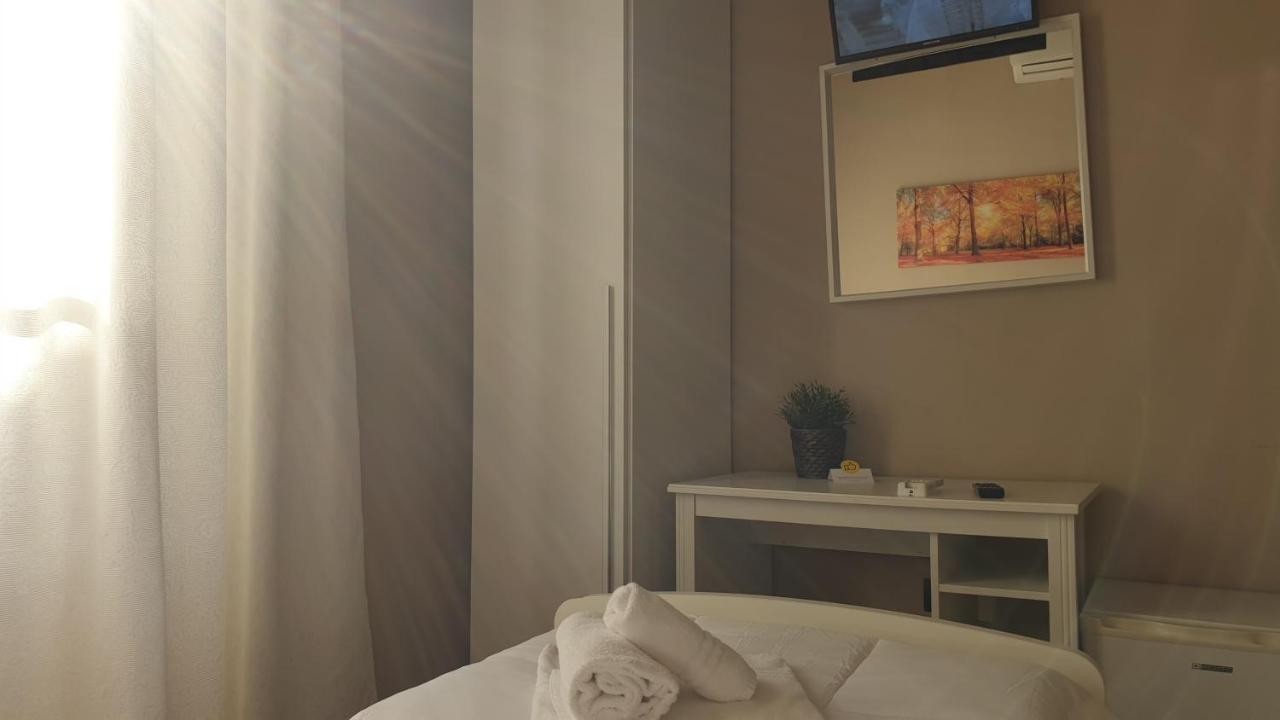 Albergo La Svolta Brescia Exteriör bild